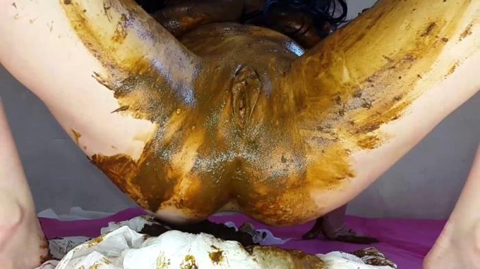 Anna Coprofield (FullHD 1080p) Diaper and Smearing [mp4 / 1.95 GB /  2018]