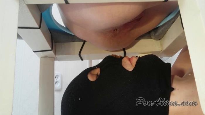 Alina (HD 720p) A living female toilet, swallowing shit. Close-up - Really smelly enema from Alina in mouth slave [mp4 / 1.52 GB /  2019]