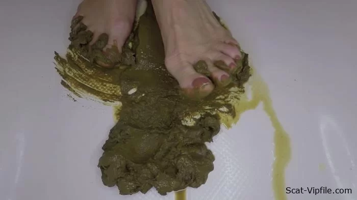 Poop (FullHD 1080p) Close Up Thick Turd Foot Smashing Porn [mp4 / 180 MB /  2024]