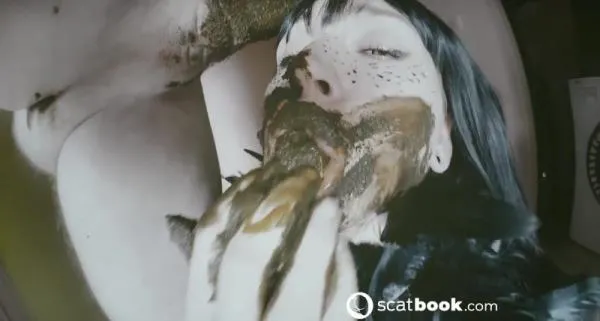 SweetBettyParlour (HD 720p) Enormous Huge Turd SCAT Blowjob x Eating [AVC / 139.93 MB /  2025]