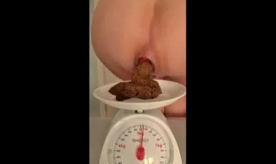 Preview of Scatlina (HD 720p) High speed shit eating [AVC / 128.38 MB /  2025]