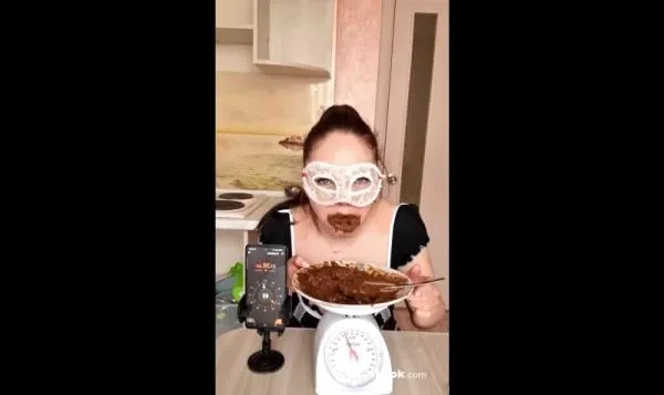 Scatlina (HD 720p) Speed shit eating with 3 loads [AVC / 536.57 MB /  2025]