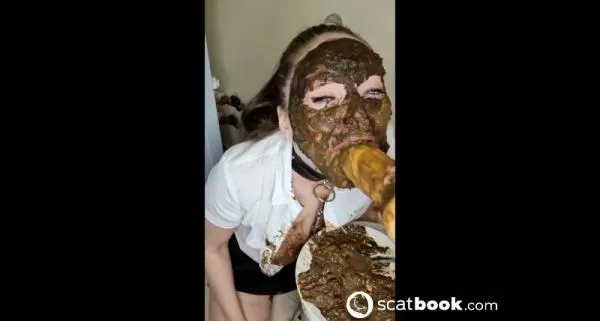 Scatlina (FullHD 1080p) Toilet slave play with 6 loads of shit [AVC / 530.13 MB /  2025]