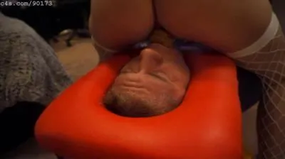 Goddess Amirha (FullHD 1080p) Farts Filth [mp4 / 754 MB /  2025]