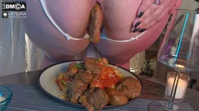 Lady Tsunam (FullHD 1080p) Shitting Dinner [mp4 / 467 MB /  2025]