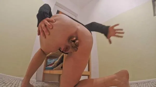 Mia Skye aka MiaRoxxx (HD 720p) Ninja Pooping [mp4 / 17.4 MB /  2025]