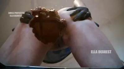 Ella Dearest aka Efro Ella (HD 720p) Poop Play [mp4 / 19.2 MB /  2025]
