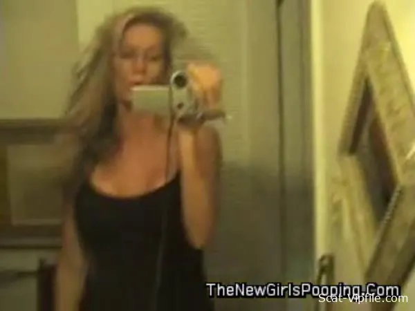 Josie (SD) Pees Farts And Runs [mp4 / 89.7 MB /  2025]
