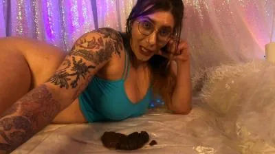 Lady Tsunam (FullHD 1080p) Scat Stank [mp4 / 1.27 GB /  2025]