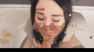 Betty (FullHD 1080p) Mega Big Shit And Scat Play By Top Babe Betty [mp4 / 572 MB /  2025]