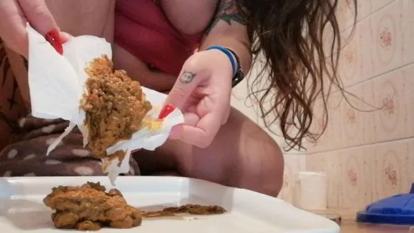 Badkithy (FullHD 1080p) Explosion Poop Tray [mp4 / 353 MB /  2025]