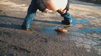 German Countryside Poop [mp4 / 31.8 MB /  2026] Germany, Dirty Anal (HD 720p)