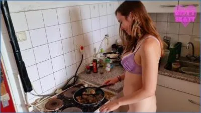 Kitty Skatt (FullHD 1080p) POV Cook and Feed [mp4 / 1.81 GB /  2026]