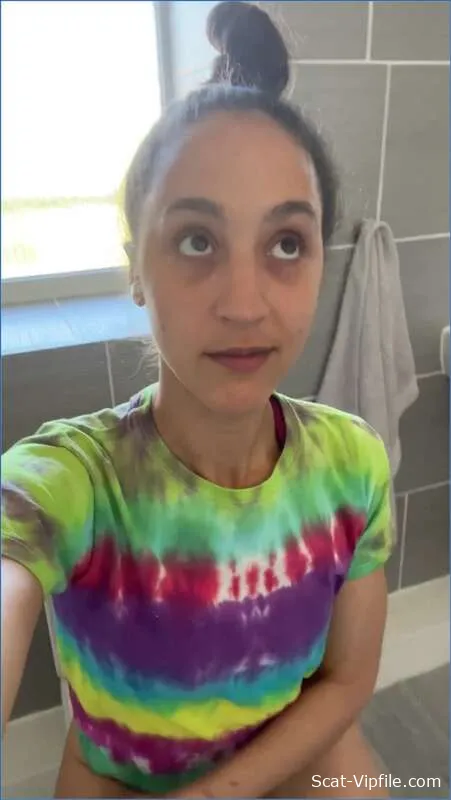 Foodplay Ella Dearest in Silence in the Toilet Scat, Farting UltraHD 2K