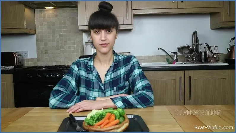 Foodplay Ella Dearest in Sunday Dinner Scat, Farting
