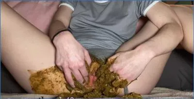 Sexandcandy18 in Dirty Toilet Fingering Fun and Puke clip