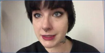 Missellie in Hardcore Farting and Toilet Play