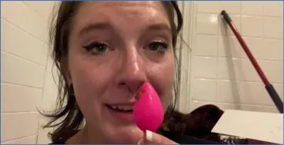 Scat Porn with Missellie: Dirty Buttplug Fun, Piss Drinking and Smearing