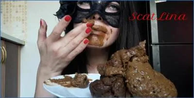 Scatlina Stars in Extreme Solo Scat vid with Smearing and Dildo Use