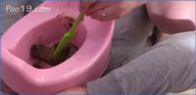 MilanaSmelly in Nasty Piss Drinking and Shit Eating for Toilet Slave