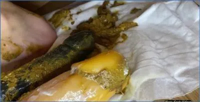 Veronika's Extreme Scat and Fisting video