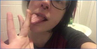 Missellie's Toilet Slave Drop: Piss Drinking, Smearing, and More