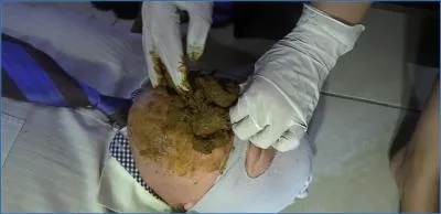Milana Smelly's Puke and Piss Drinking Grime - Russian Copro
