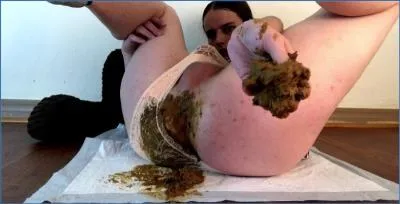 Emily Milk's Kaviar Feast and Shit Eating on the Toilet