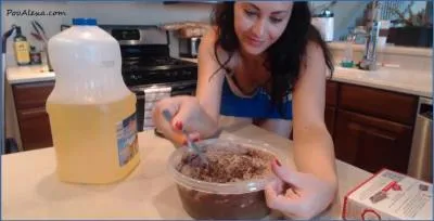 Alexa Shits Out an Inch-Tall Turd and Bakes a Poop Brownie - Extreme