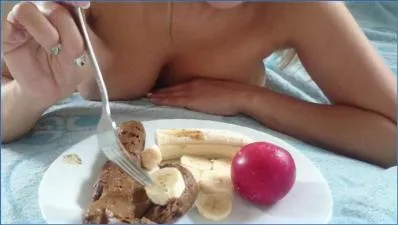 Brown Wife Douses Herself in Fresh Piss and Shit - Scat/Copro Grime