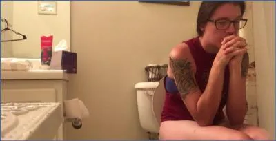 Missellie's Extreme Scat Run: Puking, Pissing, and Smearing