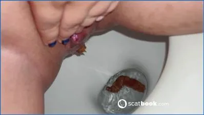 Casal Fist’s Hardcore Anal Pooping in Cagando na Privada Vontade- Brazilian Scat Porn