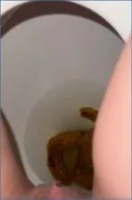 Kaitlyn Katsaros Delivers dirty Hardcore Fisting and Scat in Morning Poop