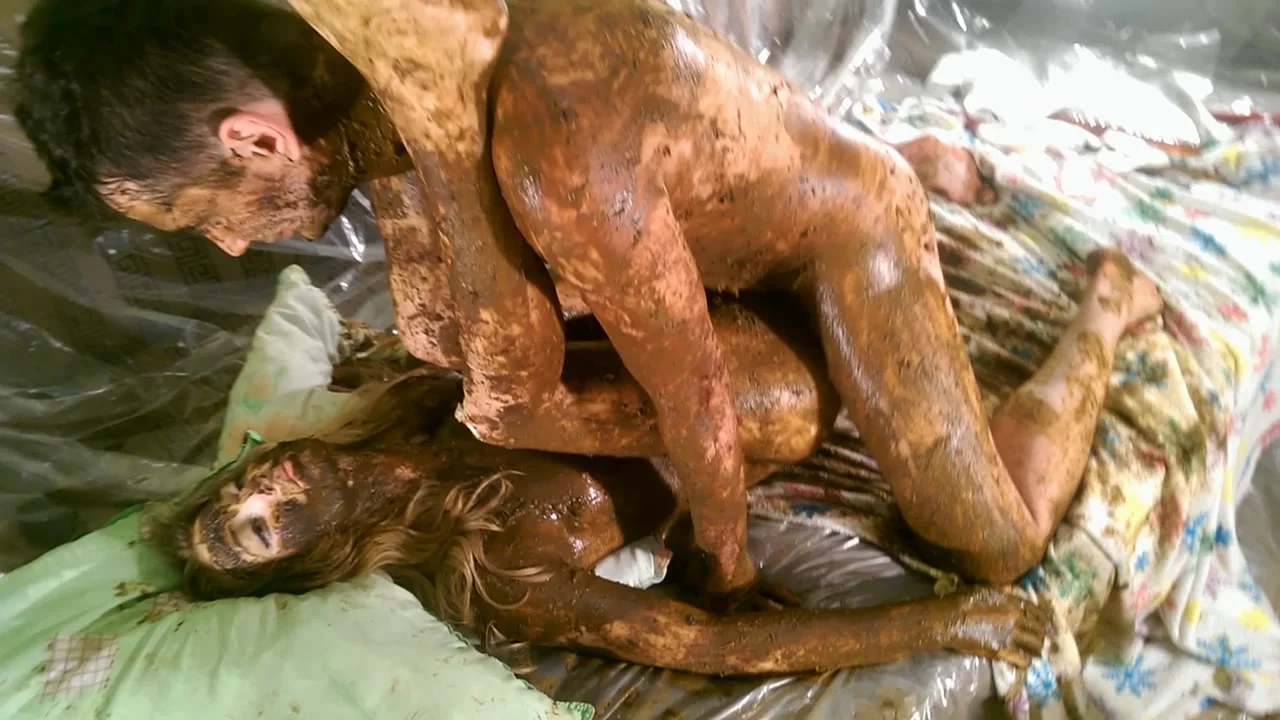 Astracelestial Girl Enjoys a Slow and Sticky Scat Solo